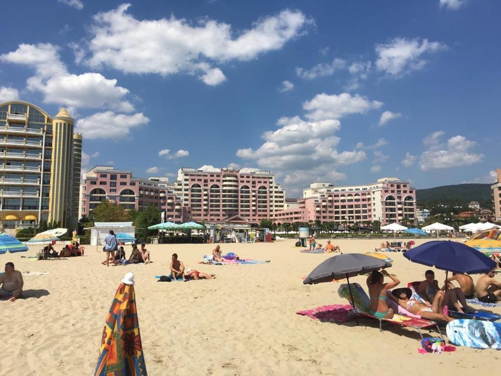 Apartment Sunny Beach Plaza 100 M Sea Exteriör bild