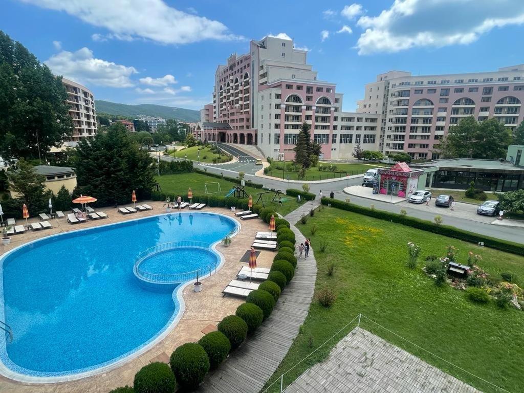 Apartment Sunny Beach Plaza 100 M Sea Exteriör bild